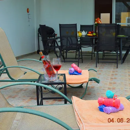 Central Anna Court Penthouse With 80m2 Veranda And Pool
